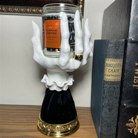 Unlocking the Healing Properties of the Witch Hand Pedestal